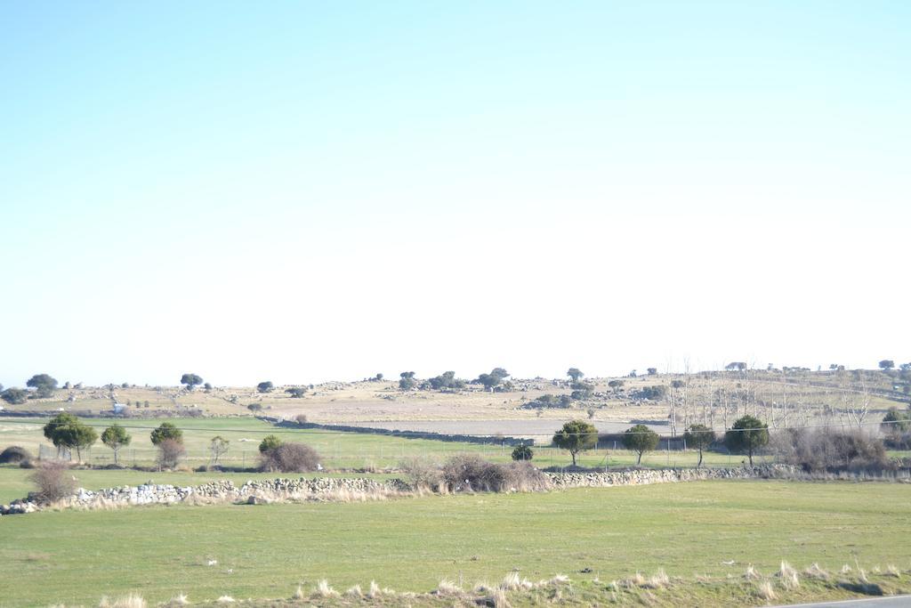 Casa Rural El Dolmen Bernuy-Salinero Esterno foto
